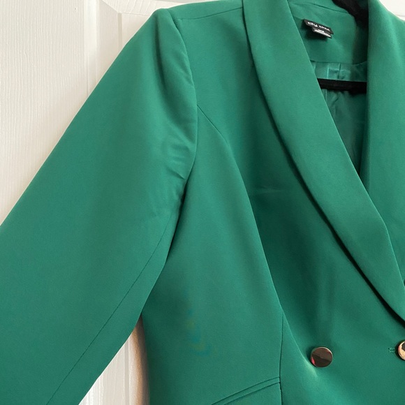 Blazer Dress - Woman’s - Picture 8 of 12